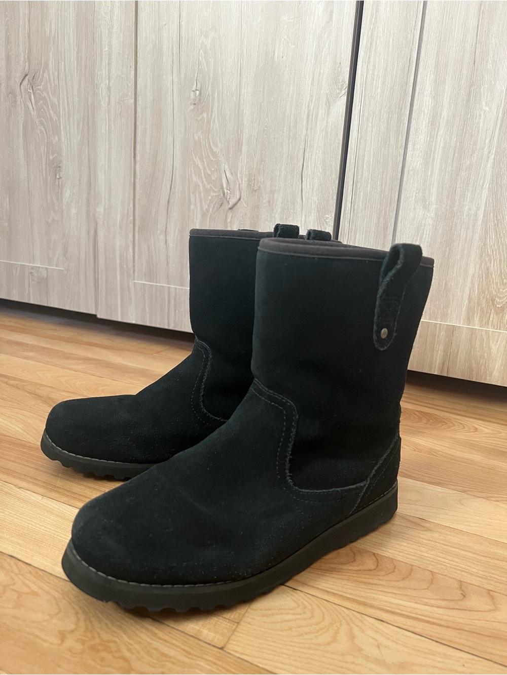 UGG Black Suede Short Pull-On Boots, Size US 6